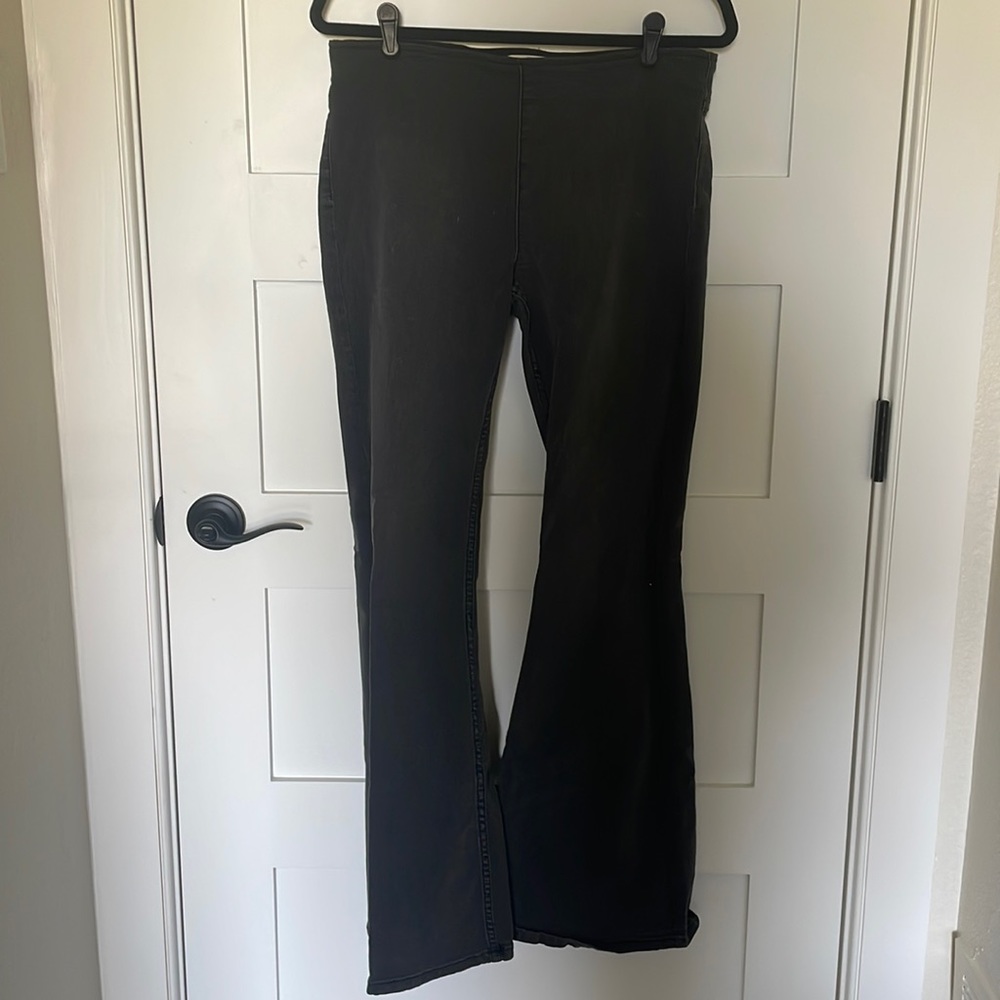 Free people black flat jeans, size 30